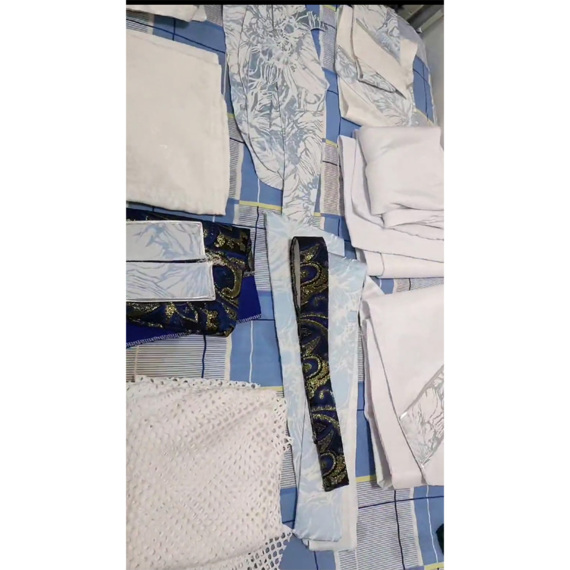 制作中 - 生地の裁断