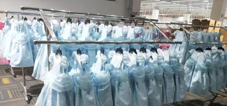 COSQEEの会社情報:倉庫