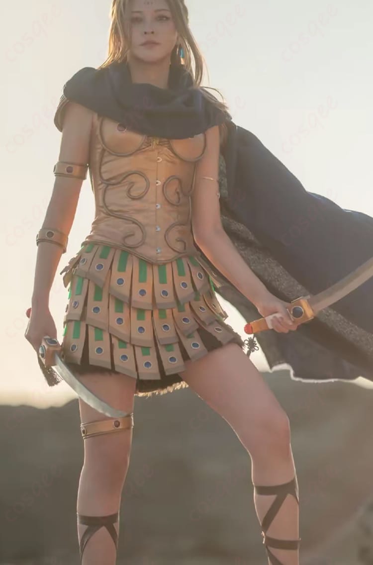 キングダム 楊端和 コスプレ衣装の正面画像。キャラクターの細部まで忠実に再現された衣装をチェックしよう