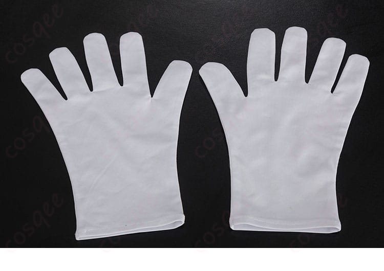 コスプレ衣装のベルト部分のディテールが強調された画像。精緻なデザインが特徴です。