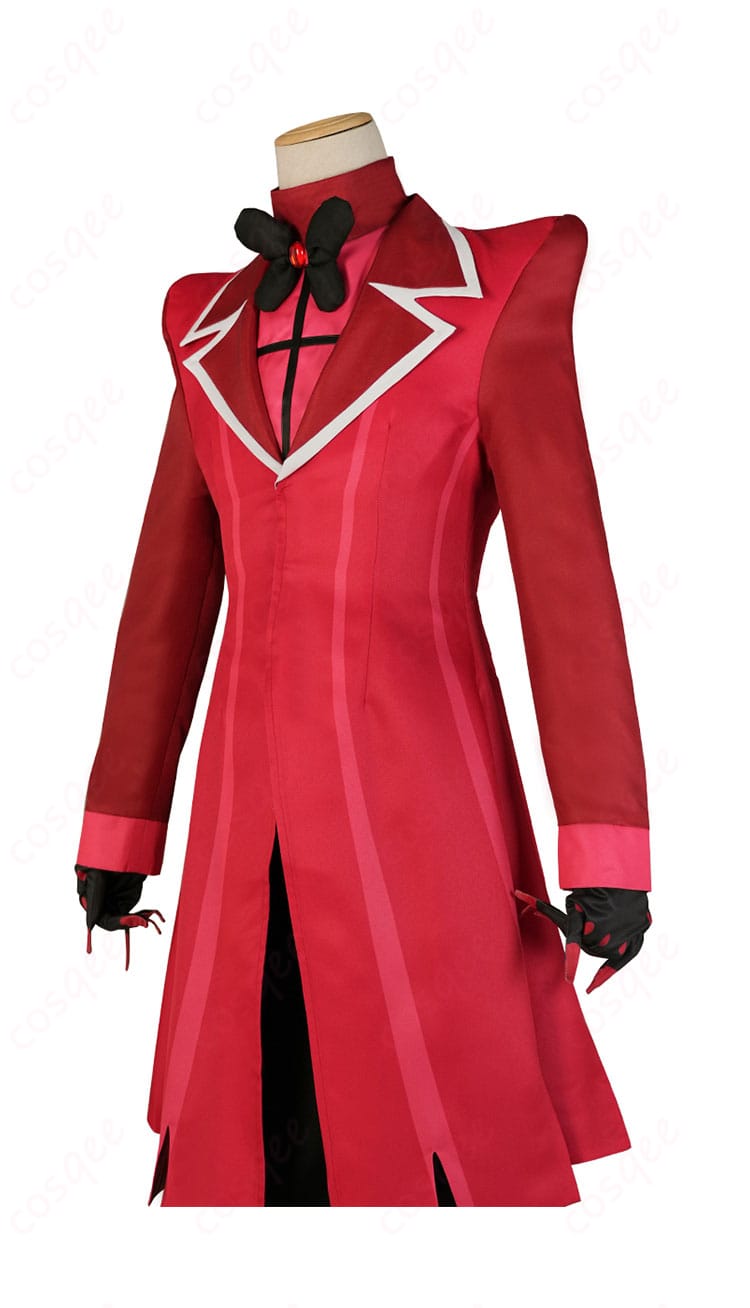 ハズビン・ホテル アラスター コスプレ衣装の側面詳細。細部まで丁寧に作り込まれた衣装。