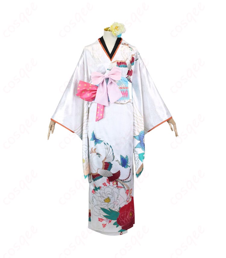 ホロライブ 小鳥遊キアラ お正月コスプレ衣装の正面画像。鮮やかな色合いとディテールが特徴のコスプレ衣装。