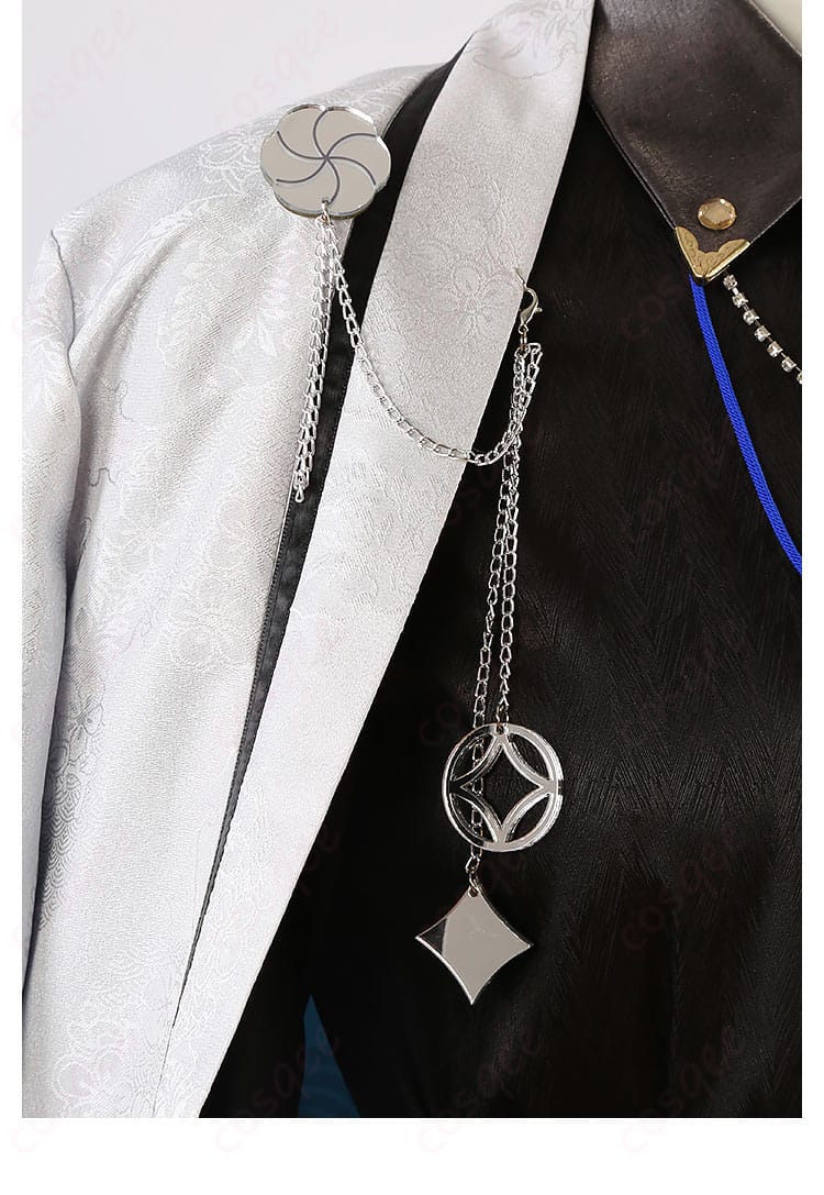 衣肩部分と襟の装飾、プロジェクトセカイ風の華やかなデザイン。