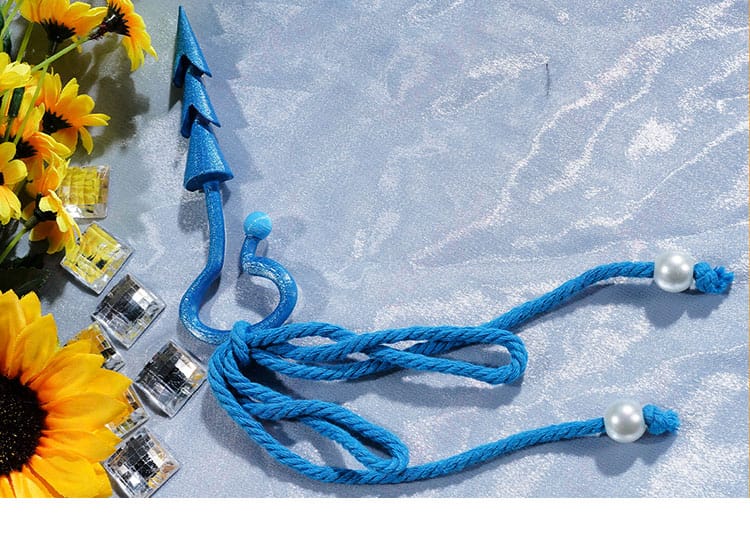 島主 L.L. コスプレ衣装のウエスト装飾。ファッション性とデザインの両立。