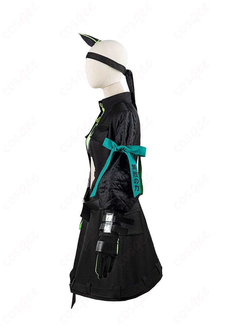 ヤエノムテキ コスプレ衣装 黒将Zen 勝負服の左側装飾の詳細画像。細かい刺繍とデザインが魅力。