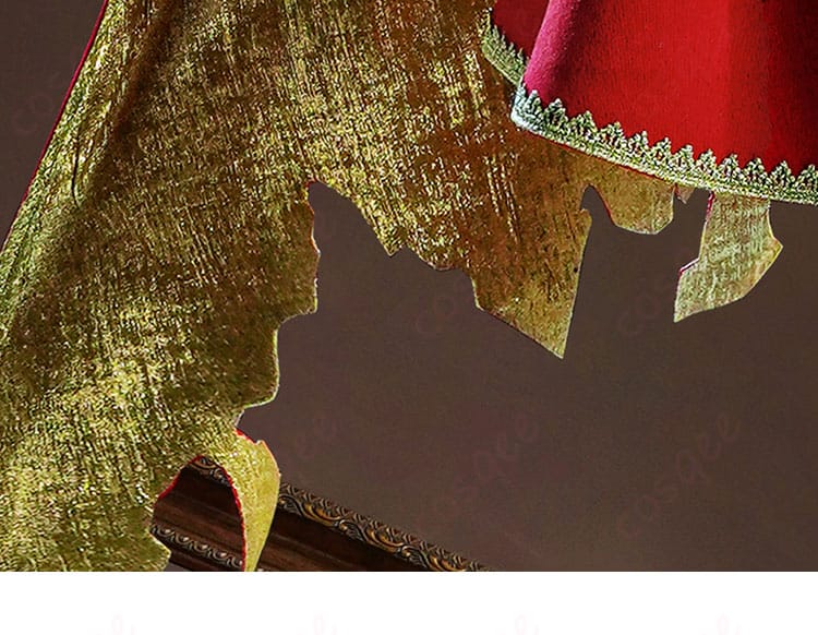 衣裳の裾部分の装飾、細部までこだわりを感じさせます。