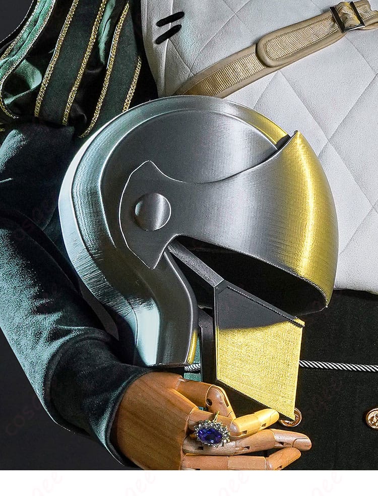 騎士のヘルメット装飾の細部。精密なデザインと質感が再現されています。