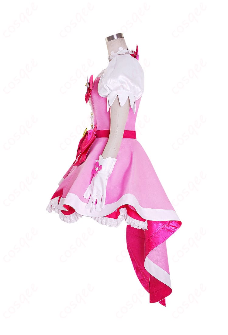 春野はるかのコスプレ衣装の左側装飾のアップ。精巧なデザインと質感を堪能できます。