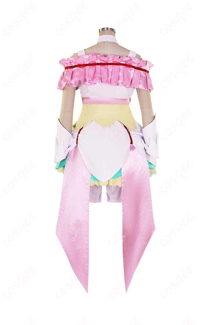 キュアエコーのコスプレ衣装、背面のデザイン、完璧な再現度