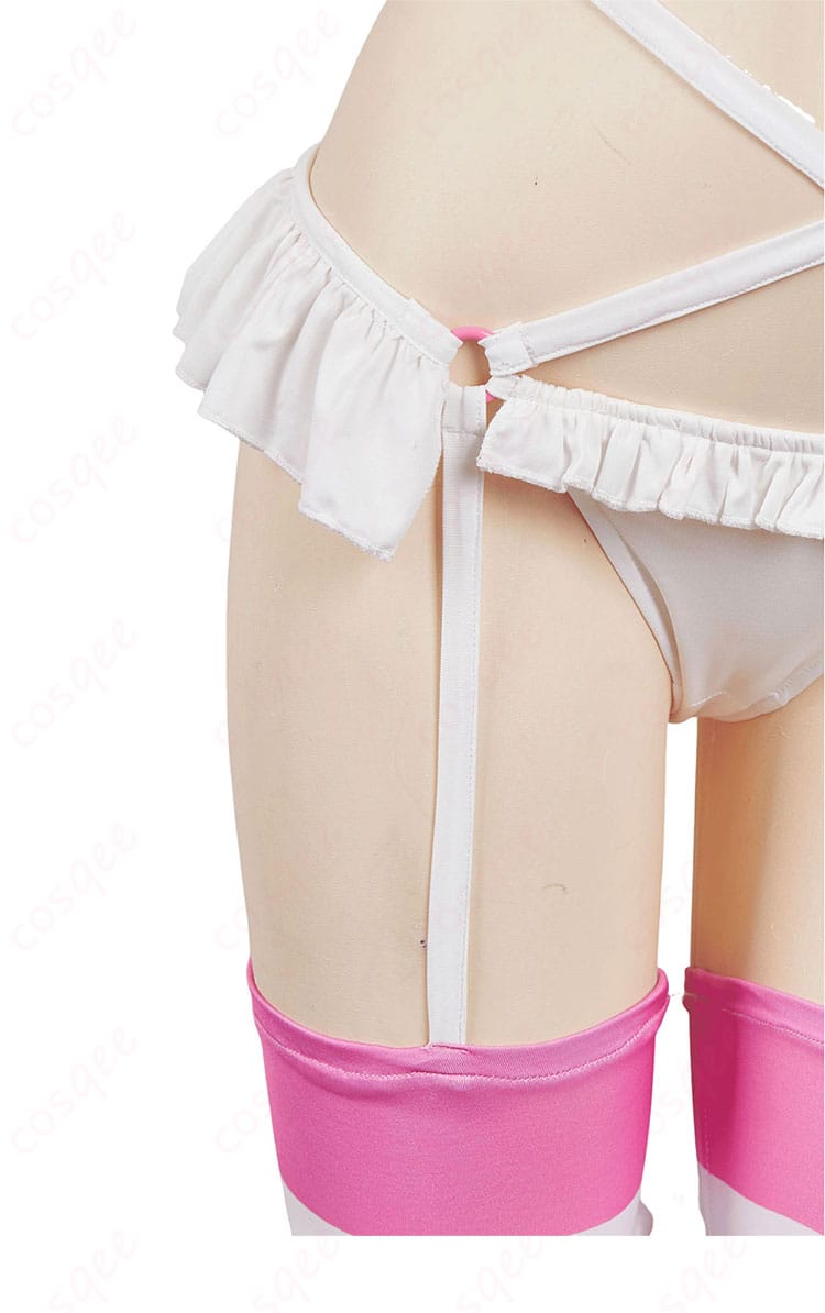 2.5次元の誘惑 コスプレ衣装 ズボンの裾の装飾ディテール。細部まで忠実に作られたディテールが見て取れます。