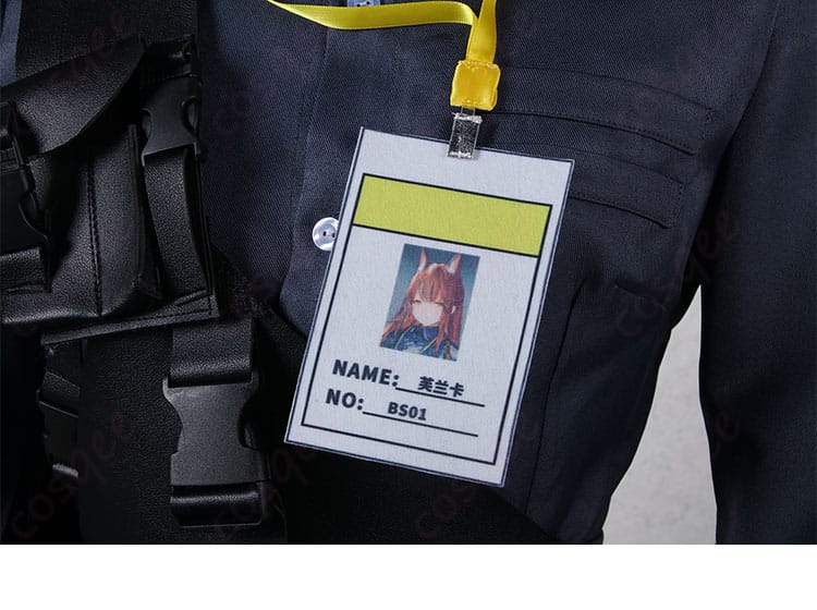 フランカ コスプレ衣装の前胸部分の装飾デザイン。キャラクターらしいリアルな装飾が特徴です。