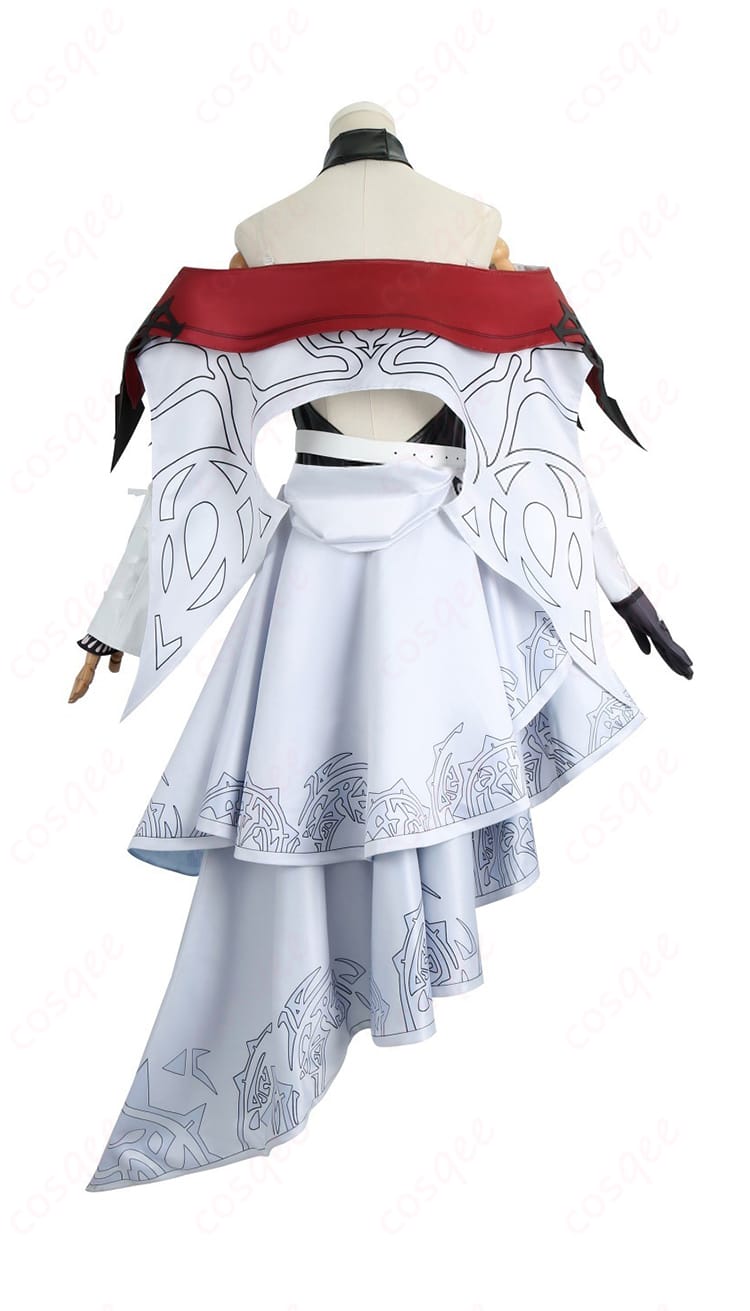 エリザベス・ローズ・ブラッドフレイム コスプレ衣装 背面画像。背中のデザインや装飾が美しい。