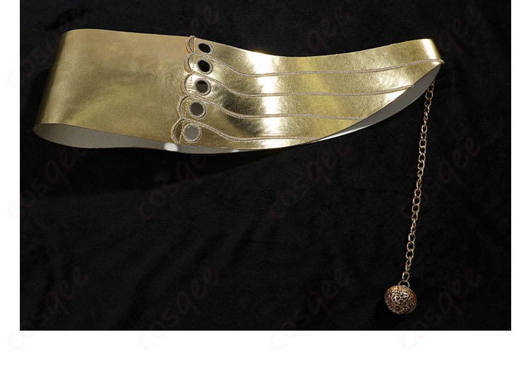 腰飾り装飾細部。コスプレ衣装の腰部分の装飾ディテールをチェック。