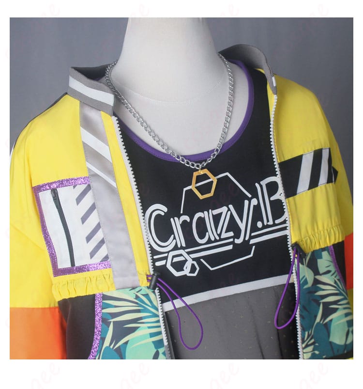 服の上衣装飾細部、あんスタホットリミット衣装の精緻なデザイン