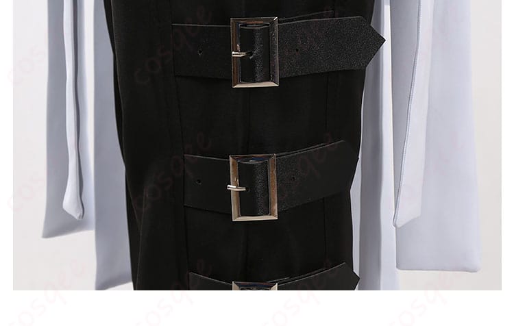 パンツの脚部分の装飾の詳細画像。ディズニー ツイステ コスプレ衣装