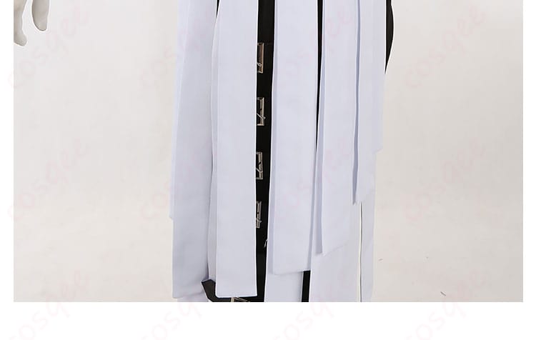 コスプレ衣装の裾部分装飾の詳細画像。ディズニー ツイステ コスプレ衣装