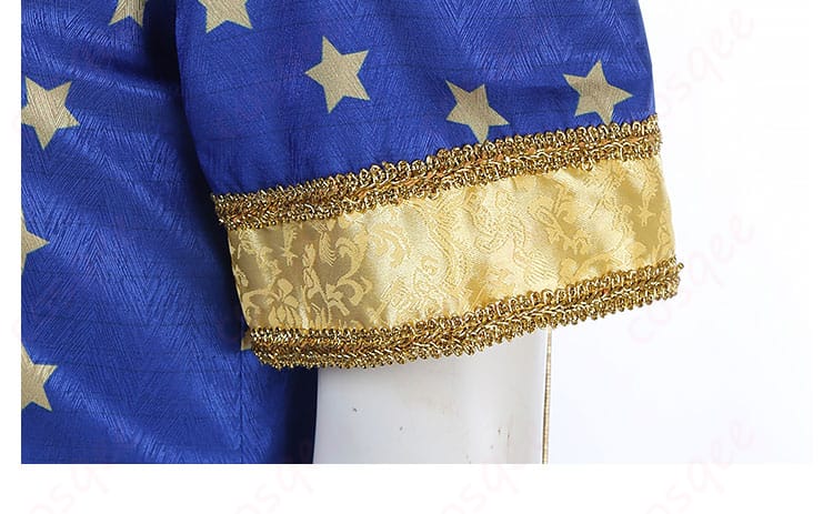 ツイステ デュース・スペード コスプレ衣装 星送りの衣 袖口の装飾。精緻な刺繍と流れるようなデザインが特徴。