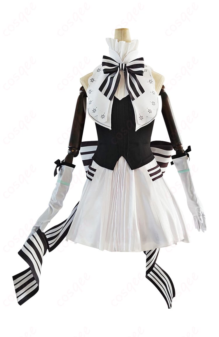 初音ミクシンフォニー2024 コスプレ衣装 商品正面の画像。初音ミクの魅力的なデザインが忠実に再現されたコスプレ衣装。