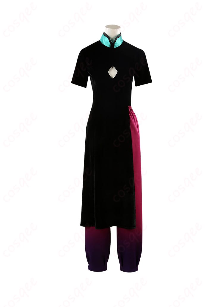 コスプレ衣装の内側、正面のディテール。素材感や縫製がしっかりしており、快適に着用できます。