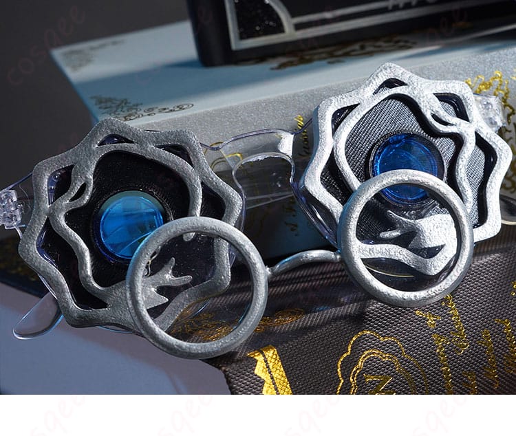 セット内容を展示した画像。コスプレ衣装のすべてのアイテムが確認できます。