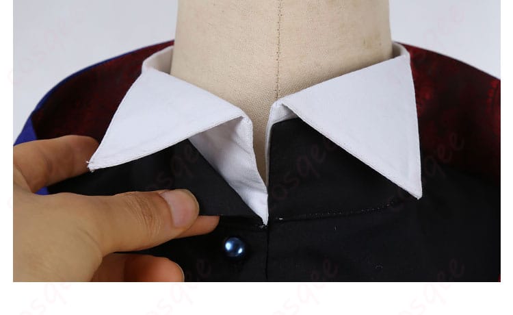 ヴィル・シェーンハイト コスプレ衣装の領口部分