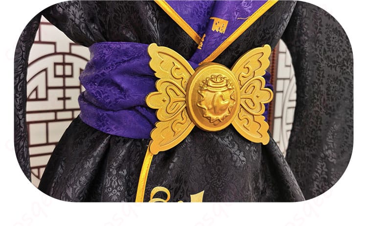 ツイステ コスプレ衣装 腰封の装飾ディテール。キャラクターの特徴的なデザインが忠実に再現。