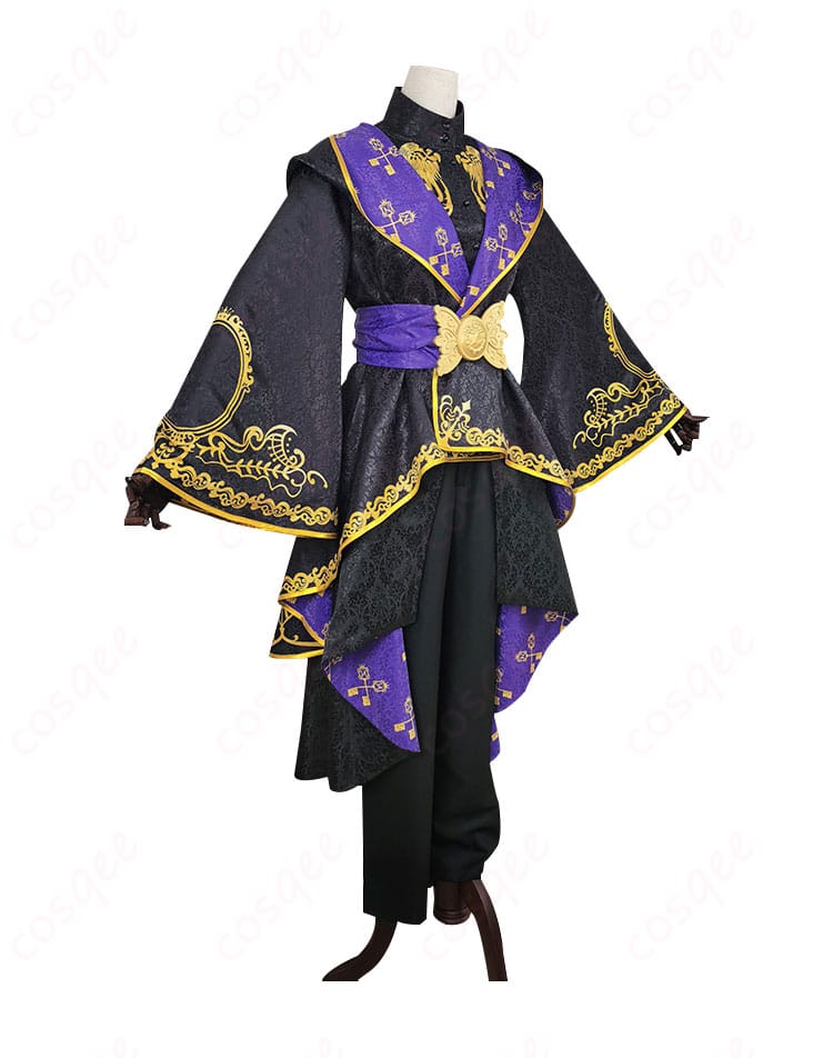 ツイステ コスプレ衣装 全員式典服 側面から見たデザイン。衣装の細かいディテールが際立つ一枚。