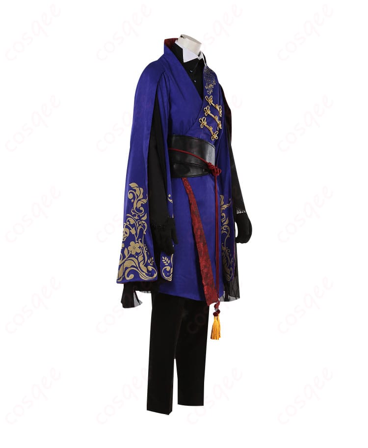 ルーク・ハントとエペル・フェルミエのコスプレ衣装の右側の詳細。オーダーメイド対応で、体にフィットするデザイン。