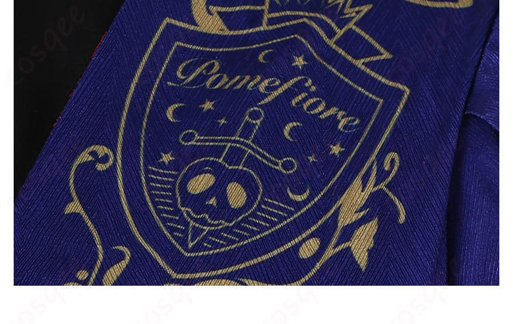 ルーク・ハントとエペル・フェルミエのコスプレ衣装の装飾パターン。デザインの美しさを引き立てる装飾。