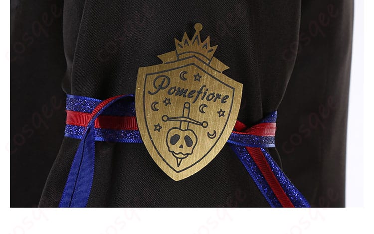 コスプレ衣装の衣袖装飾の細部