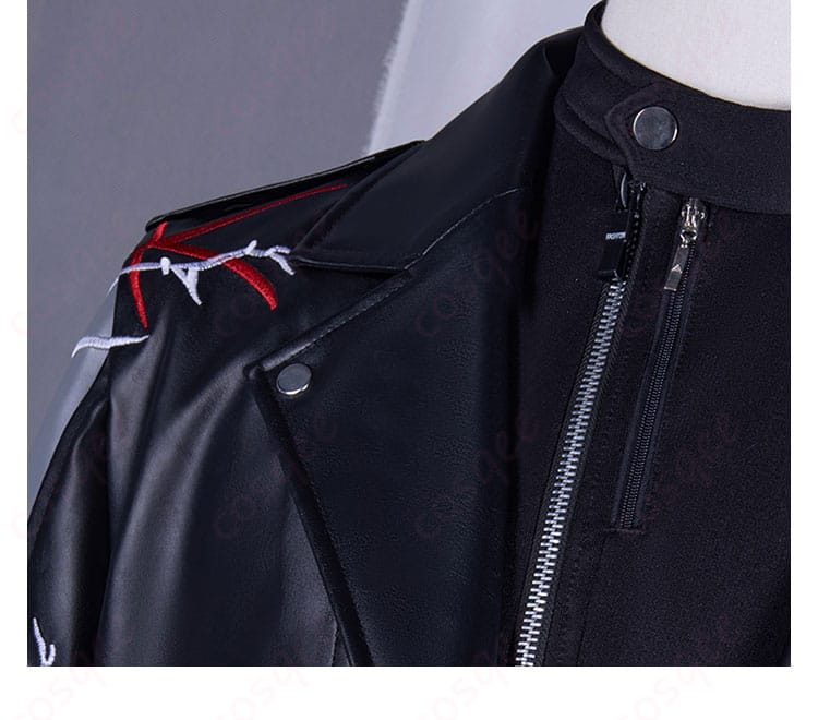 コスプレ衣装の領口部分の細部。シンの衣装の精緻なデザインに注目してください。