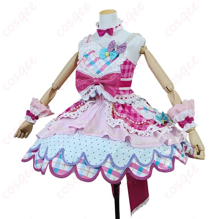 アイカツスターズ 虹野ゆめのキラめくドレス衣装で、写真映えと可憐さを両立 - 2枚目の画像