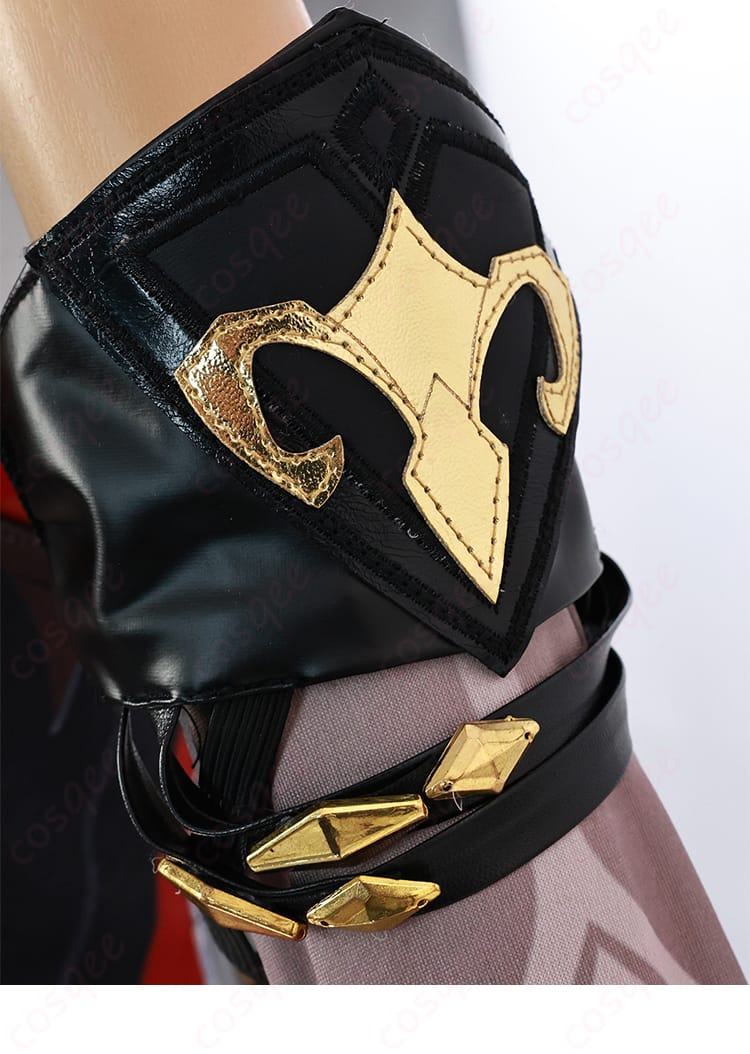 手首の装飾ディテール。エレガントなデザインが特徴。