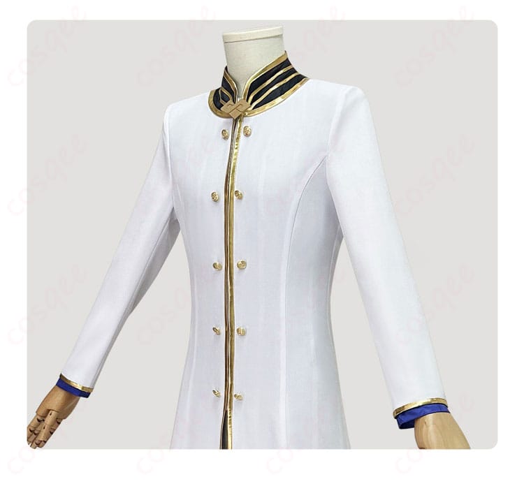 コスプレ衣装の装飾細部をクローズアップした画像。美しい刺繍とデザイン。