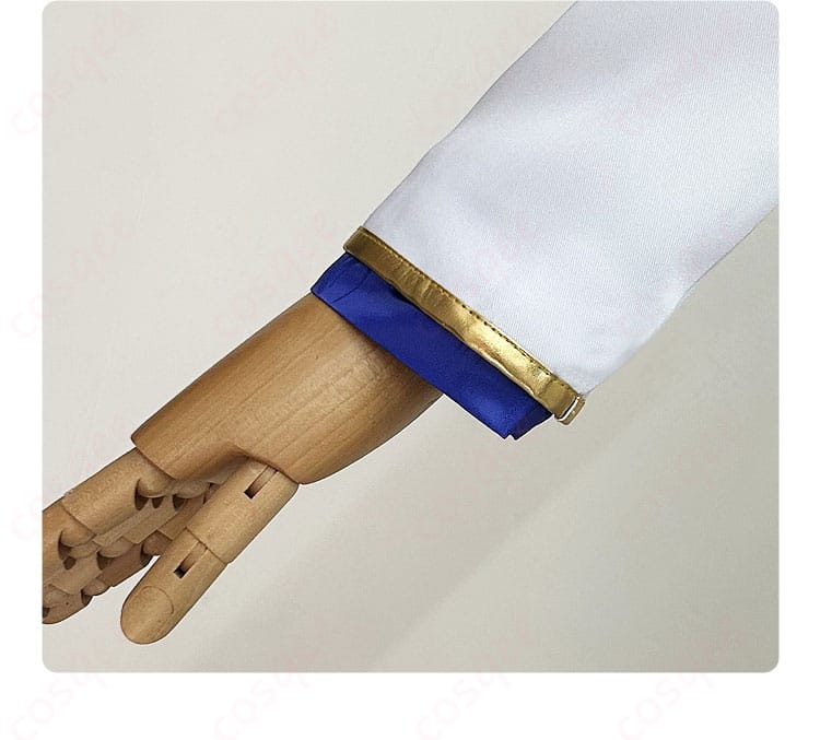 コスプレ衣装の袖口装飾をクローズアップした画像。精密なデザインを再現。