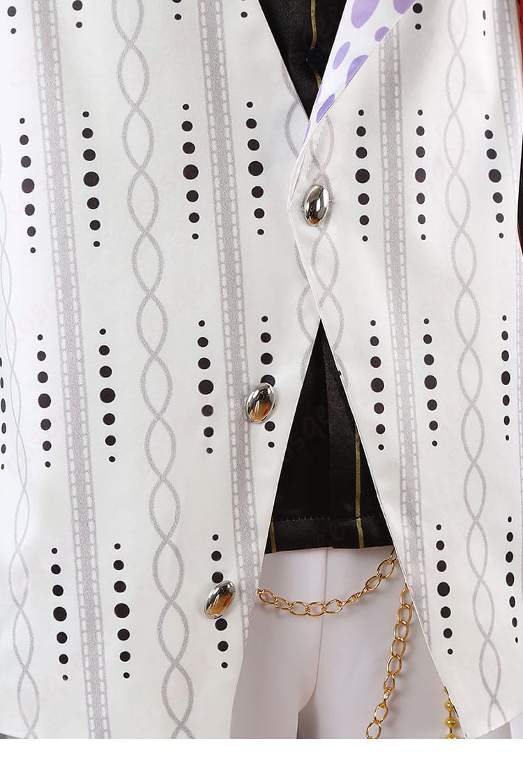 外套の門襟ボタン部分の装飾ディテール、ファッション性の高いデザイン