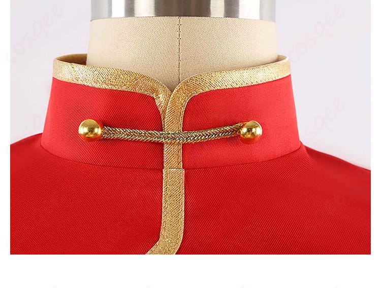 襟の装飾詳細、朱城ルミのコスプレ衣装の細部、特徴的な襟のデザイン。