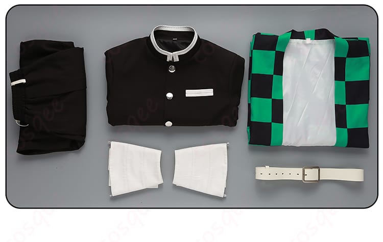 鬼滅の刃 竈門炭治郎 コスプレ衣装 セット内容の表示。羽織、ズボン、ベルトなど、全て揃ったセットです。