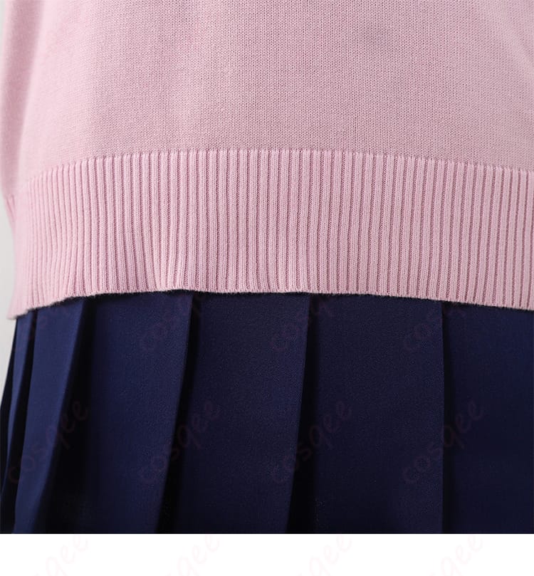 ダンダダン 綾瀬桃 コスプレ衣装の衣摆装飾の詳細。スカートの縁取りや装飾が完璧に再現。