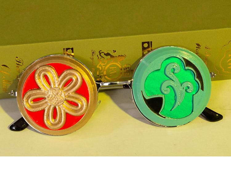 眼鏡装飾ディテール - 曲芸師の眼鏡装飾の細部まで再現