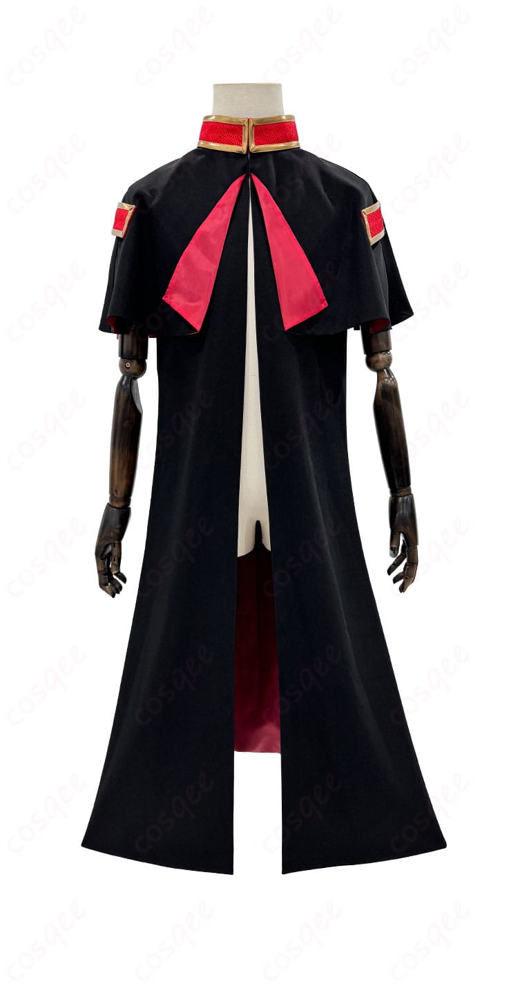 外套部分の装飾詳細、花子くんコスプレの特徴的なデザイン。