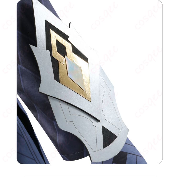 カピターノ コスプレ衣装の手臂部分のアルマ装飾詳細。金属のディテールがリアルで、戦士感を演出します。