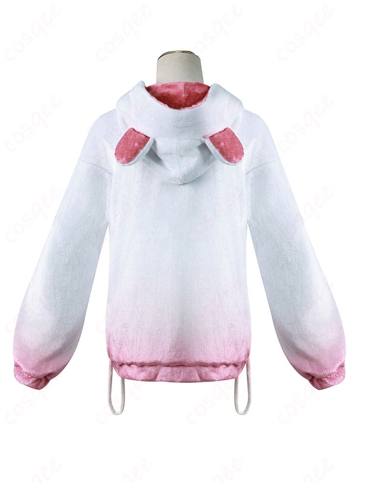 服装の細部画像。宝鐘マリンのデザインに忠実な装飾。