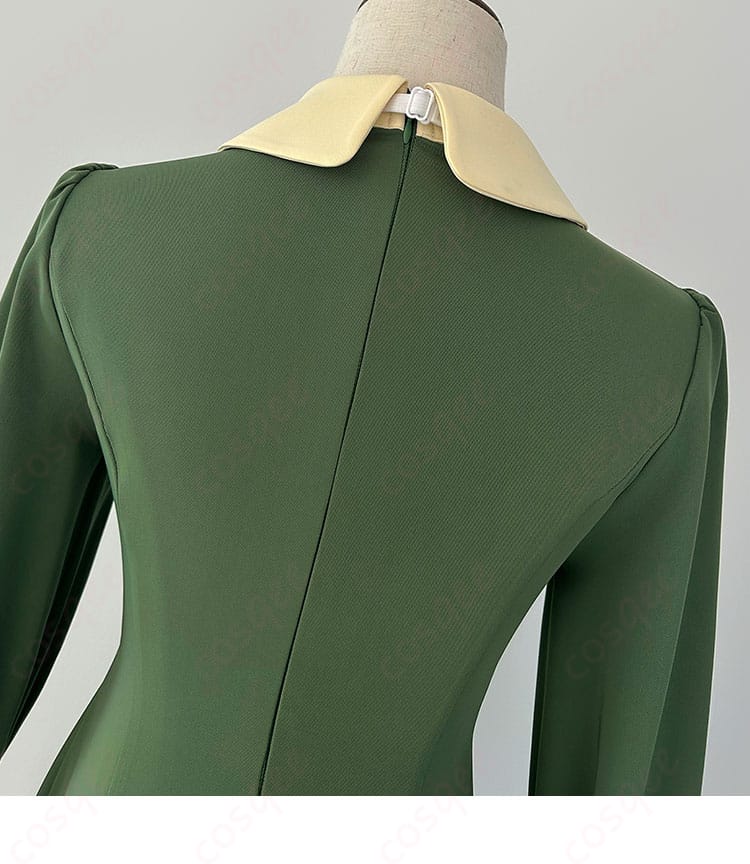 「新世紀エヴァンゲリオン コスプレ衣装 背面のデザイン。服の背面のディテールにこだわり、リアルさを追求。」