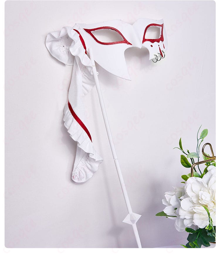 エマ・ウッズの仮面装飾デザイン詳細