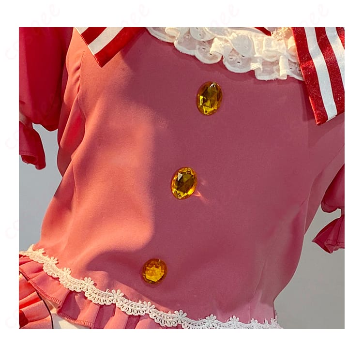 コスプレ衣装の装飾詳細、アイカツ!星宮いちごのスイートレストランの衣装に施されたデザインディテール。