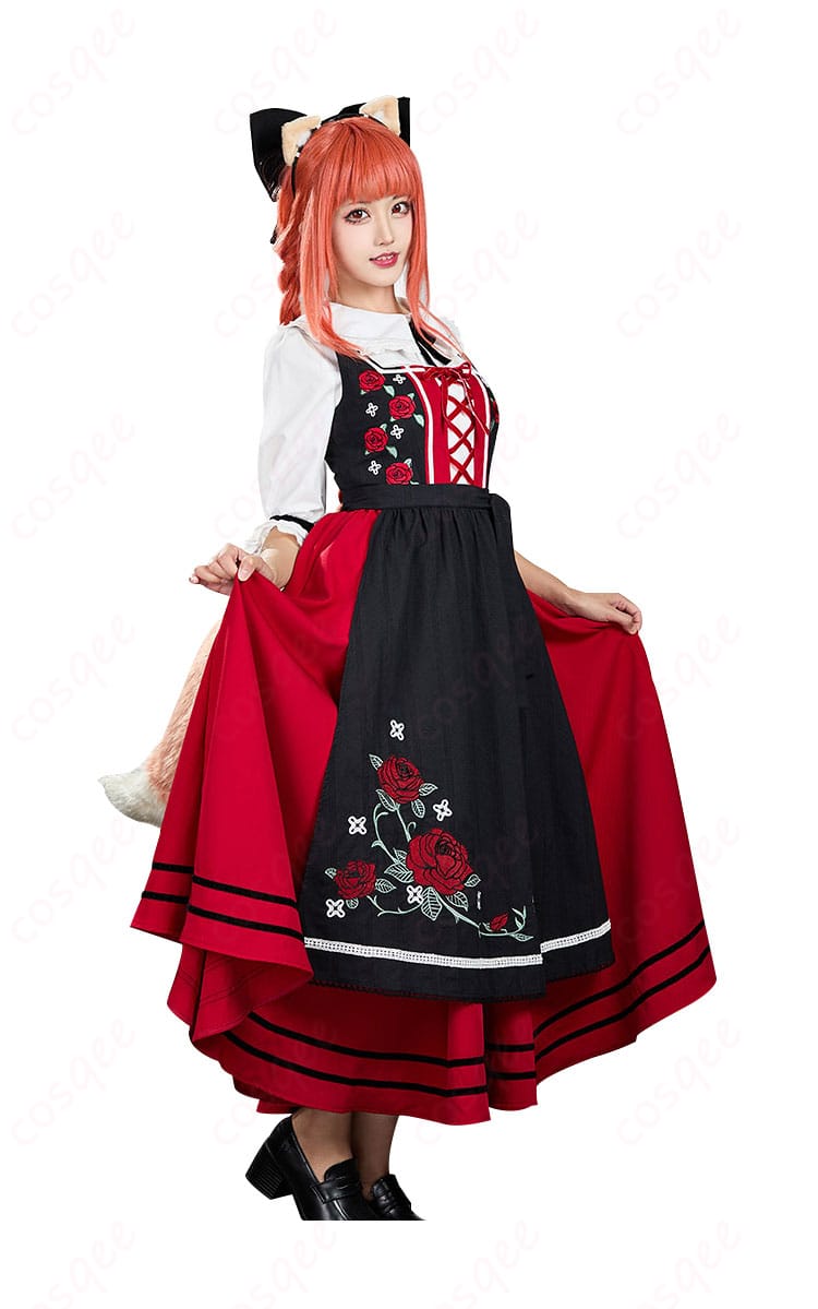 キャラクター着用の服の右側の装飾ディテール:ホロの衣装右側に施された装飾のクローズアップ。