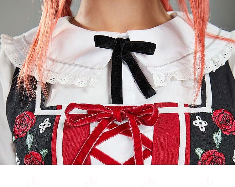 蝶結びの装飾ディテール:ホロのコスプレ衣装に使われた蝶結びのデザインとディテール。