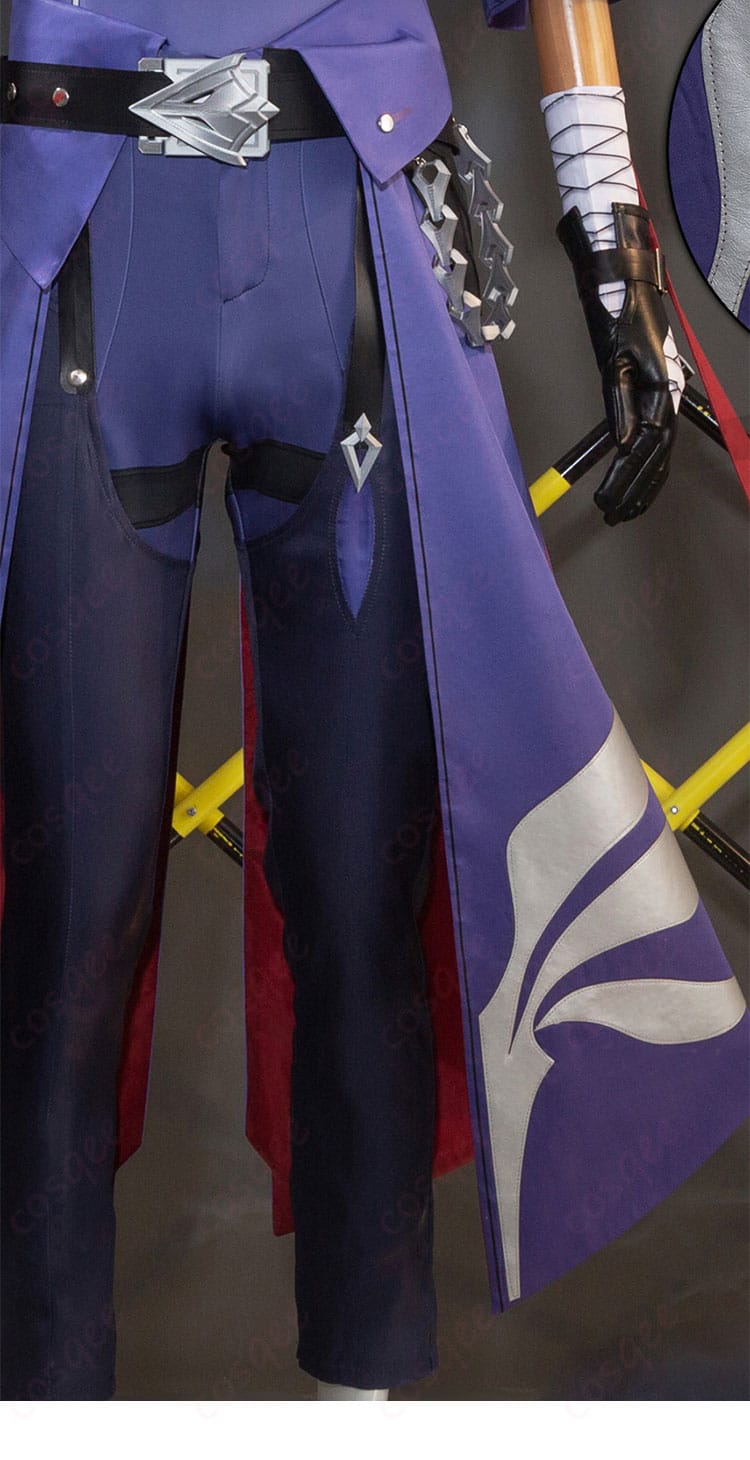 モゼ コスプレ衣装のパンツ部分の装飾細部。スタイリッシュなデザインが特徴です。