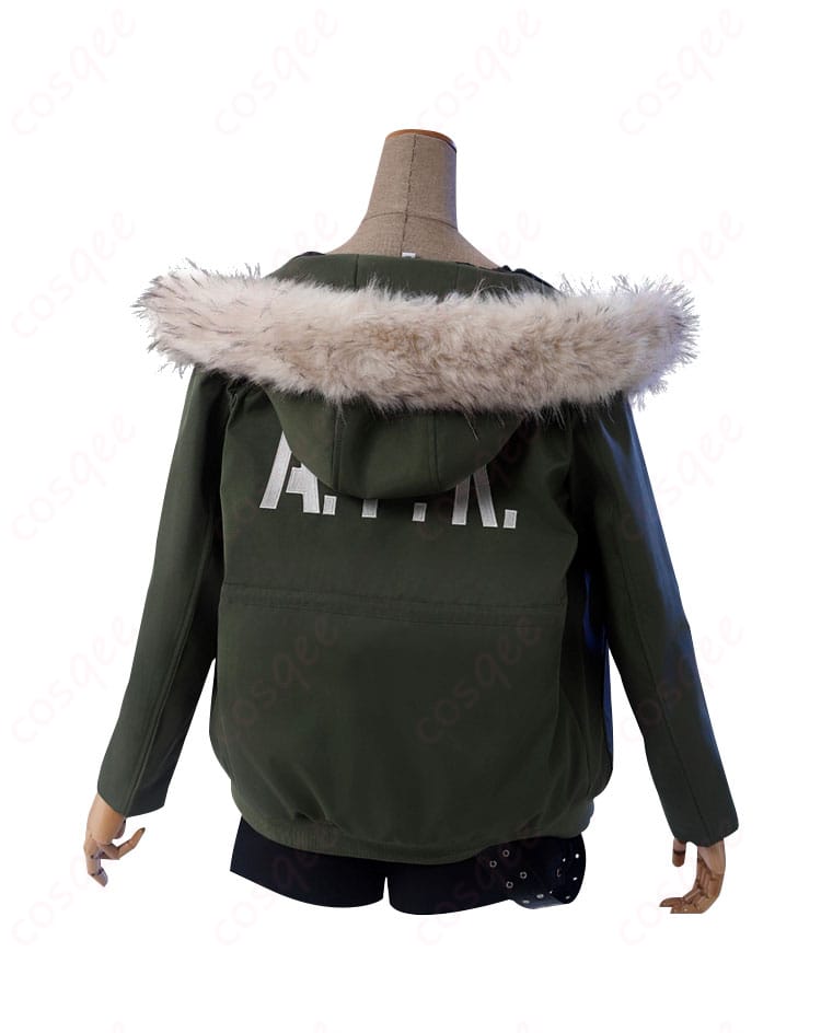 ペルソナ5 佐倉双葉のコスプレ衣装の背面のデザイン。背面のラインと装飾のディテールが見えます。